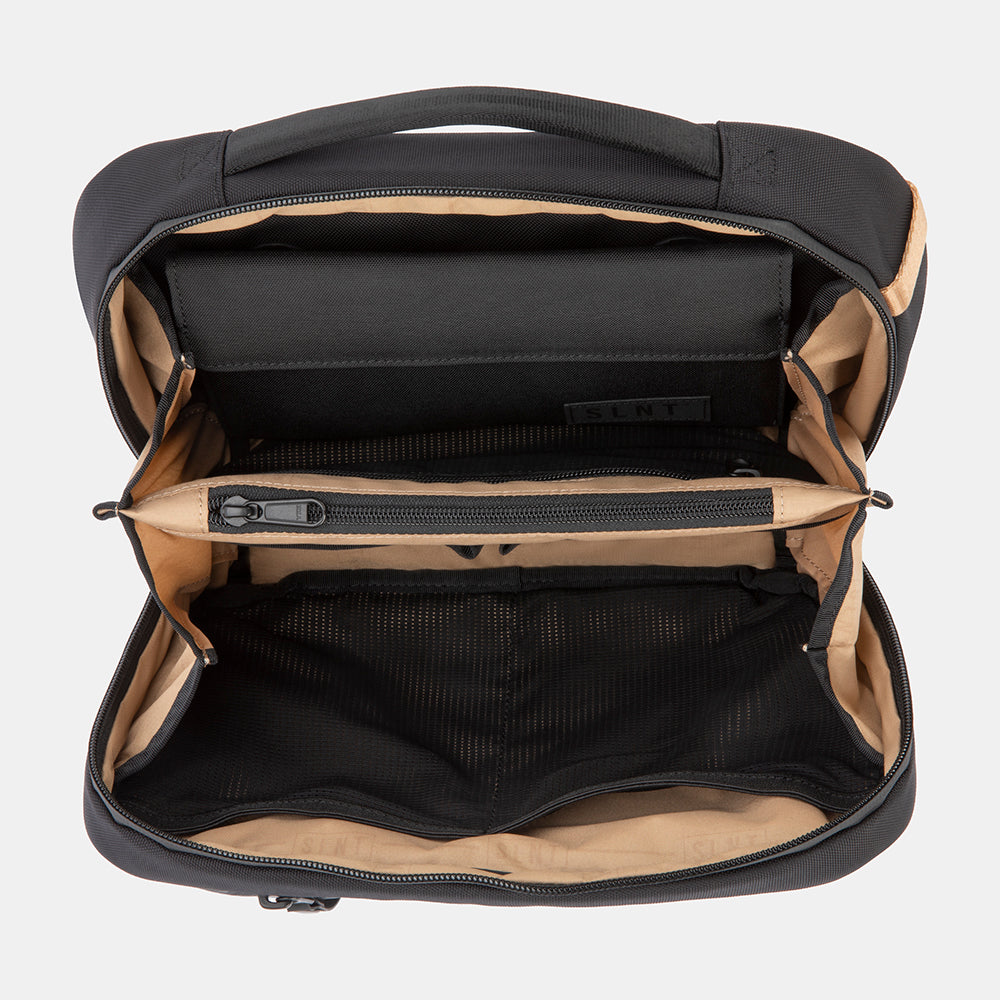 black fanny pack
